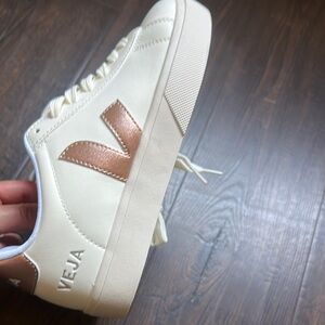 Veja Women's Cream and Tan Sneakers